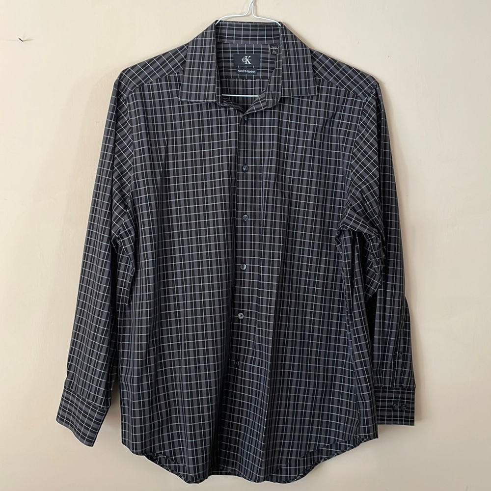 Calvin Klein Mens Slim Fit Non Iron Black Long Sleeve Button-Down Shirt